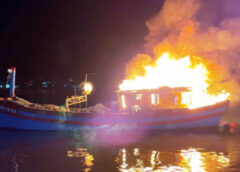 Tàu cá cháy chìm trên biển Trường Sa, 55 thuyền viên được cứu an toàn