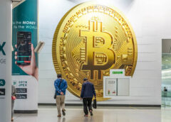 Khủng hoảng tài chính kép: Bitcoin giảm 44%, thị trường trái phiếu báo động