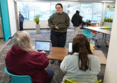 Cảnh khó khăn của nhân viên sân bay Mỹ khi không có lương