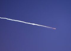 Houthi tham chiến, phóng tên lửa vào Israel