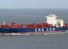 Tàu Pháp, Nhật, Oman vượt qua eo biển Hormuz an toàn