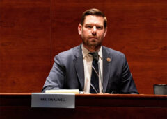 Scandal tình dục của Dân biểu Swalwell gây chấn động chính trường California