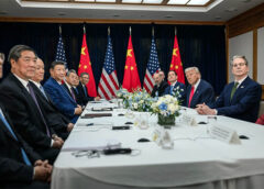 Những ai sẽ tháp tùng ông Trump trong chuyến thăm Trung Quốc?