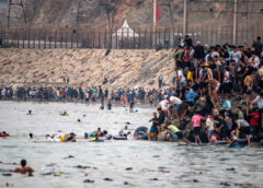 Hơn 37,500 di dân tràn vào Tây Ban Nha đã trở lại Morocco