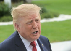 Ông Trump từ chối đề xuất của Iran về mở cửa eo biển Hormuz
